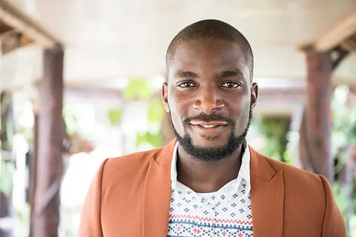 Tobenna Eze, Associate